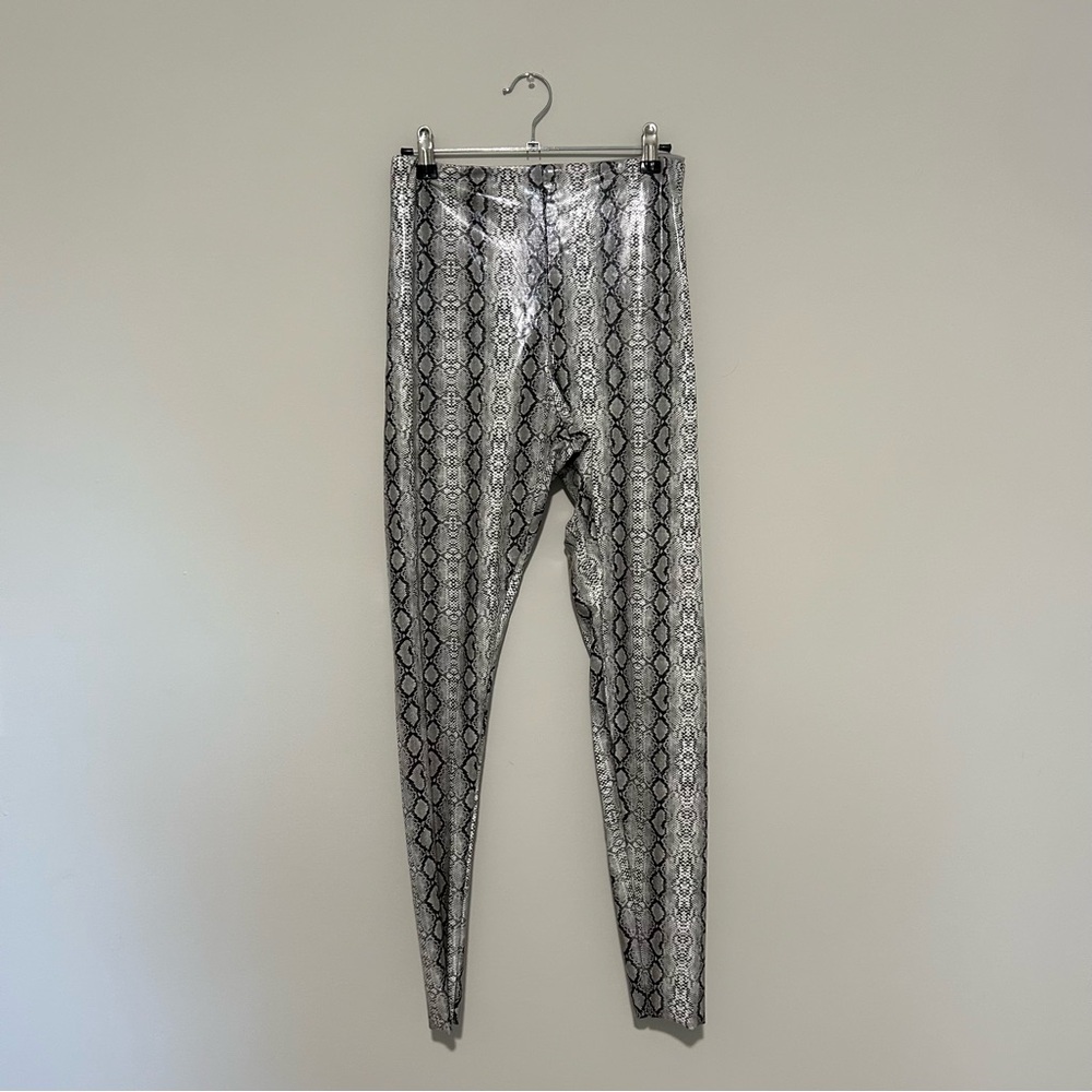 Buddy Love Gray Snakeskin Pants Size Medium